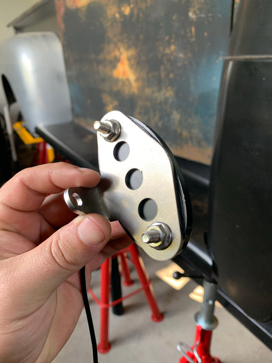 LED ROCK LIGHT MOUNTING BRACKETS